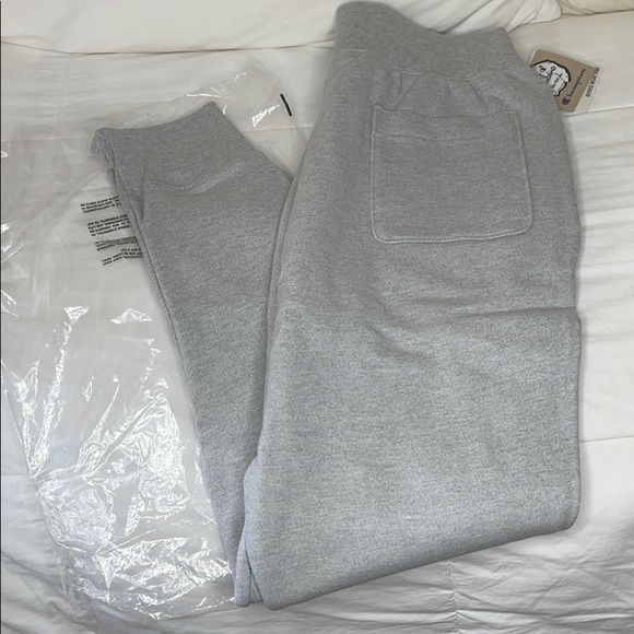 Champion Reverse Weave Jogger Pant - Picture 4 of 7